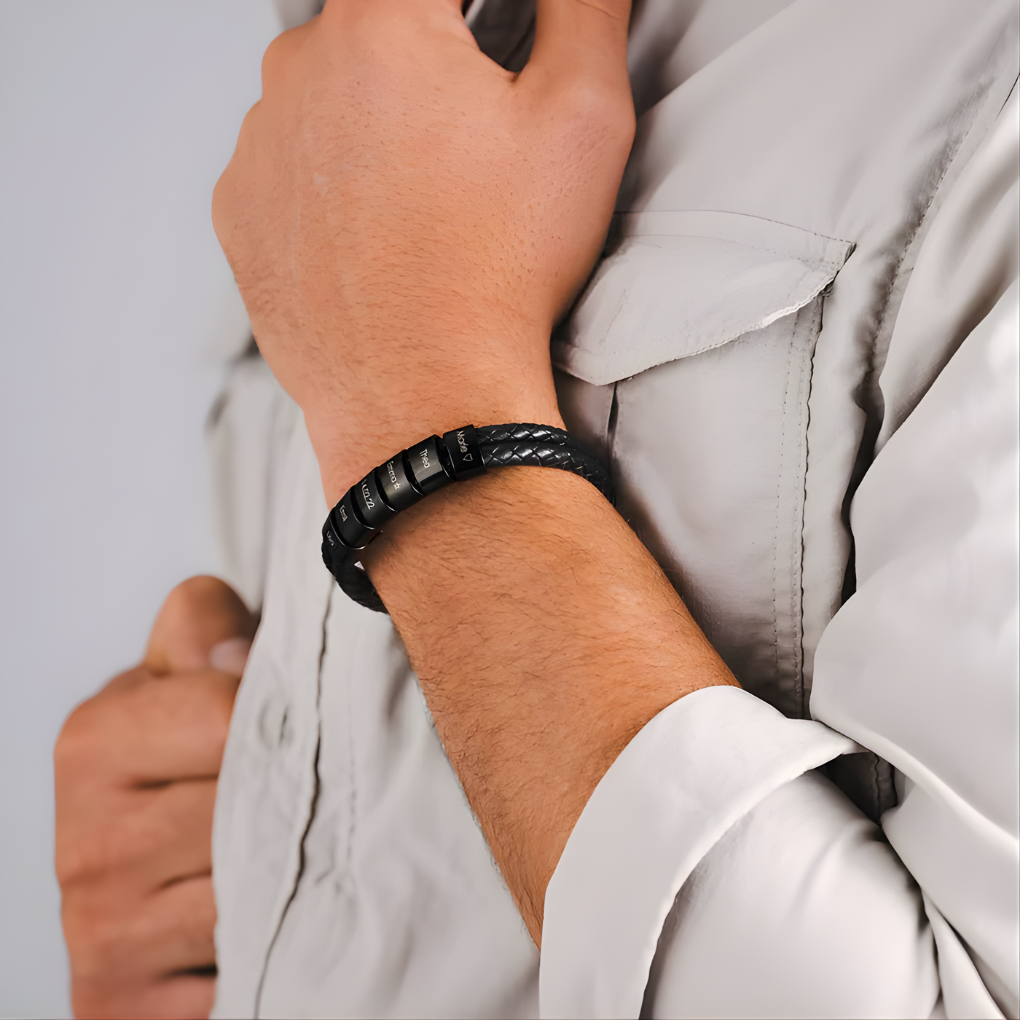 Men's Engraved Bead Bracelet Black