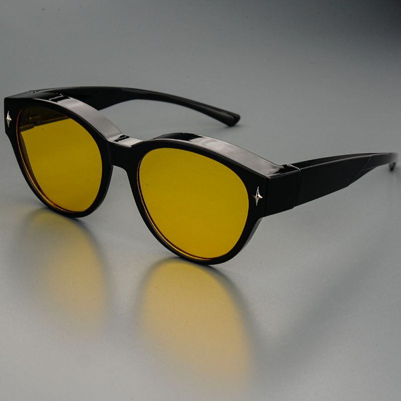 Classic Women's Oval Sunglasses