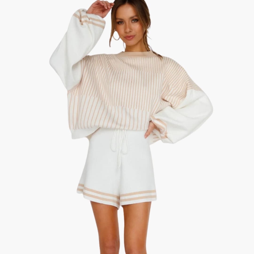 Women's Striped Oversized Two-Piece Set And Shorts - VibreMode