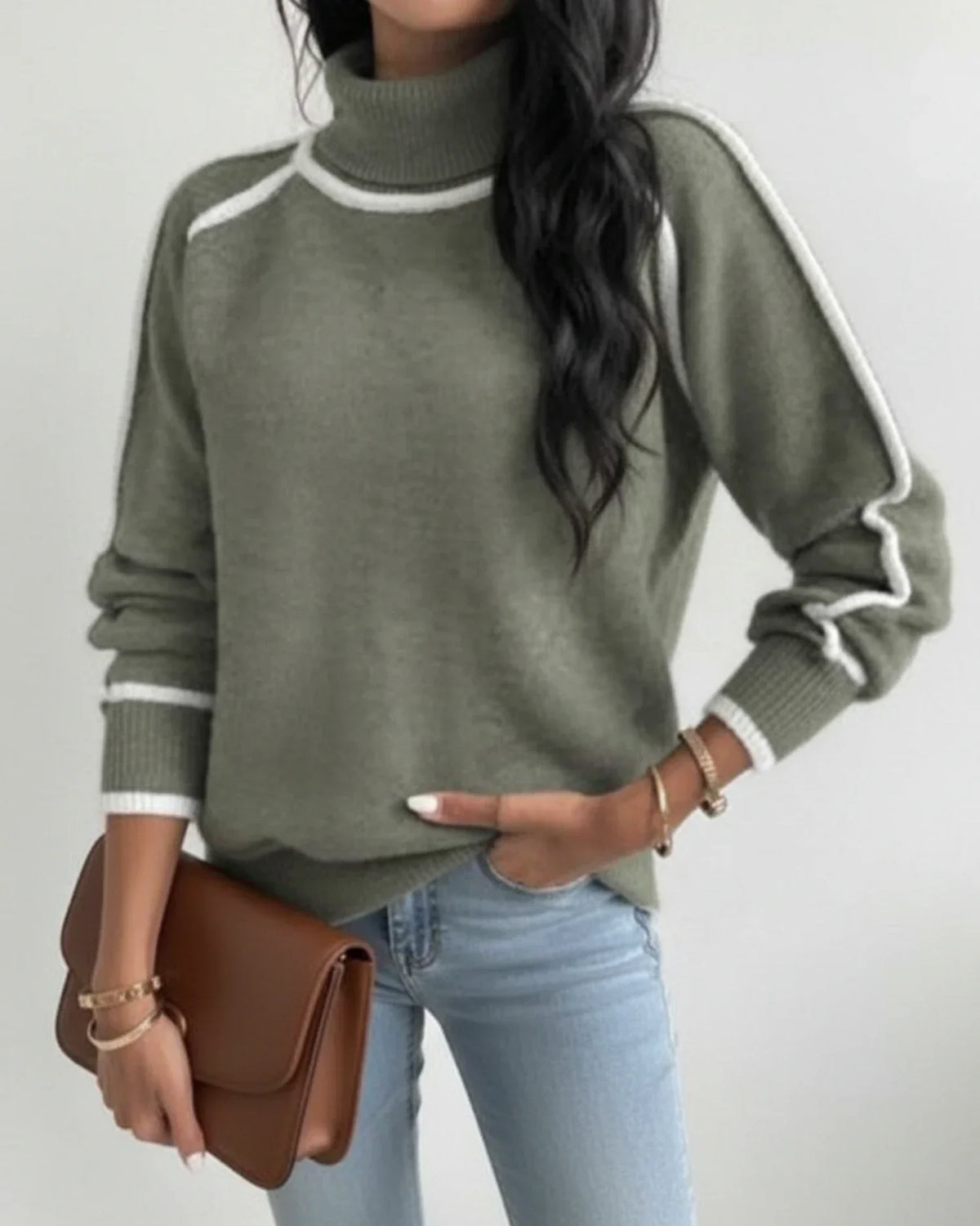 Lauren | Lightweight Women's Crew Neck Knit Sweater