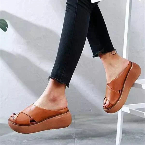 Women's Cushioned Flat Sandals