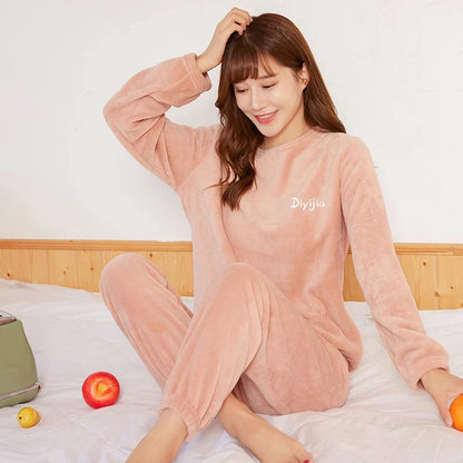 Women's Pajama Set Elegant Soft Comfort