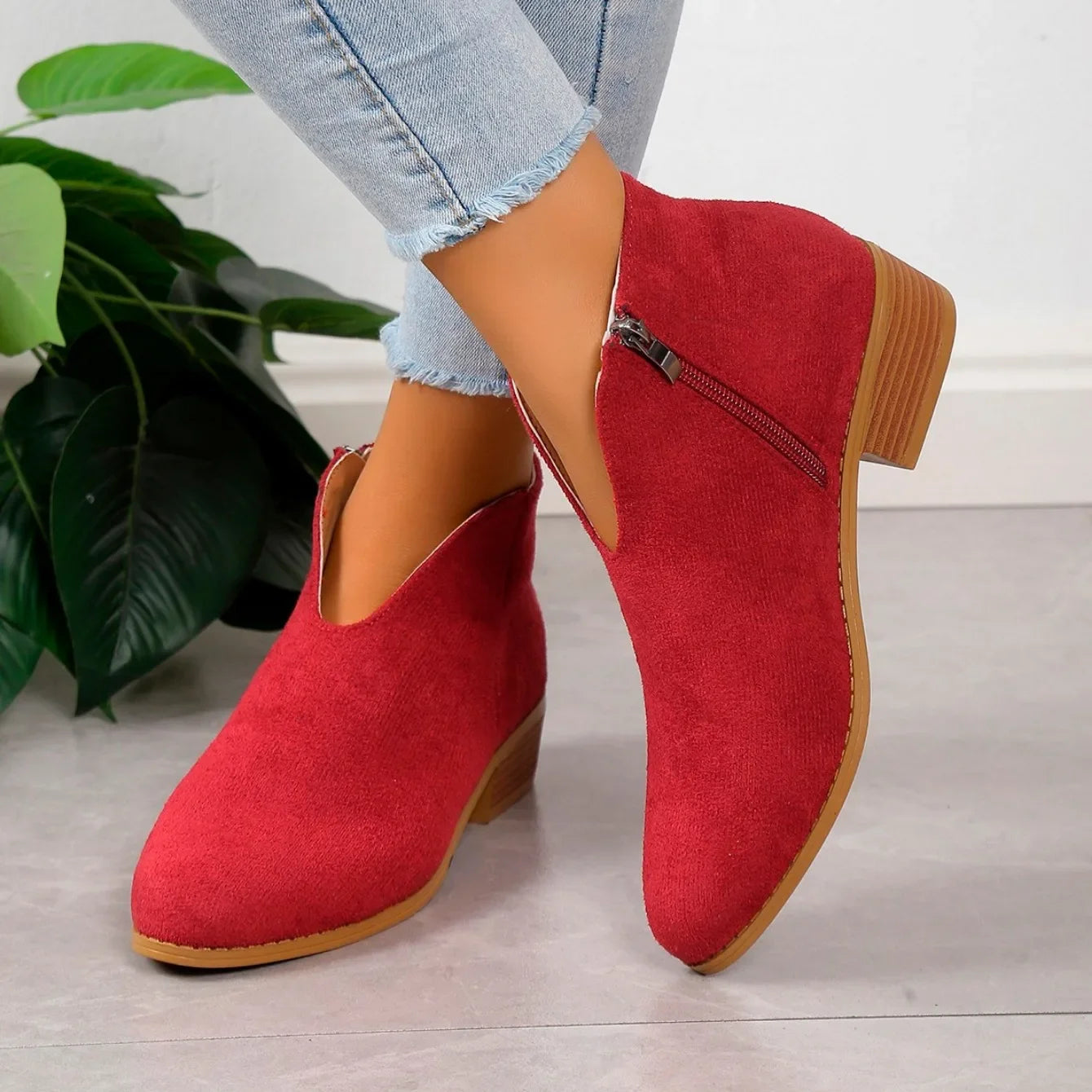 Chic Leopard Ankle Boots for Women with Zip