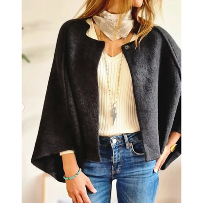 Elegant Women's Coat Timeless Design
