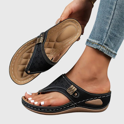 Stylish Women's Wedge Sandals with Cutout Details - VibreMode