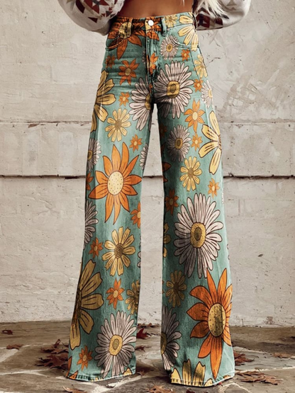 Loose Fit Womens Jeans with Bright Floral Pattern - VibreMode