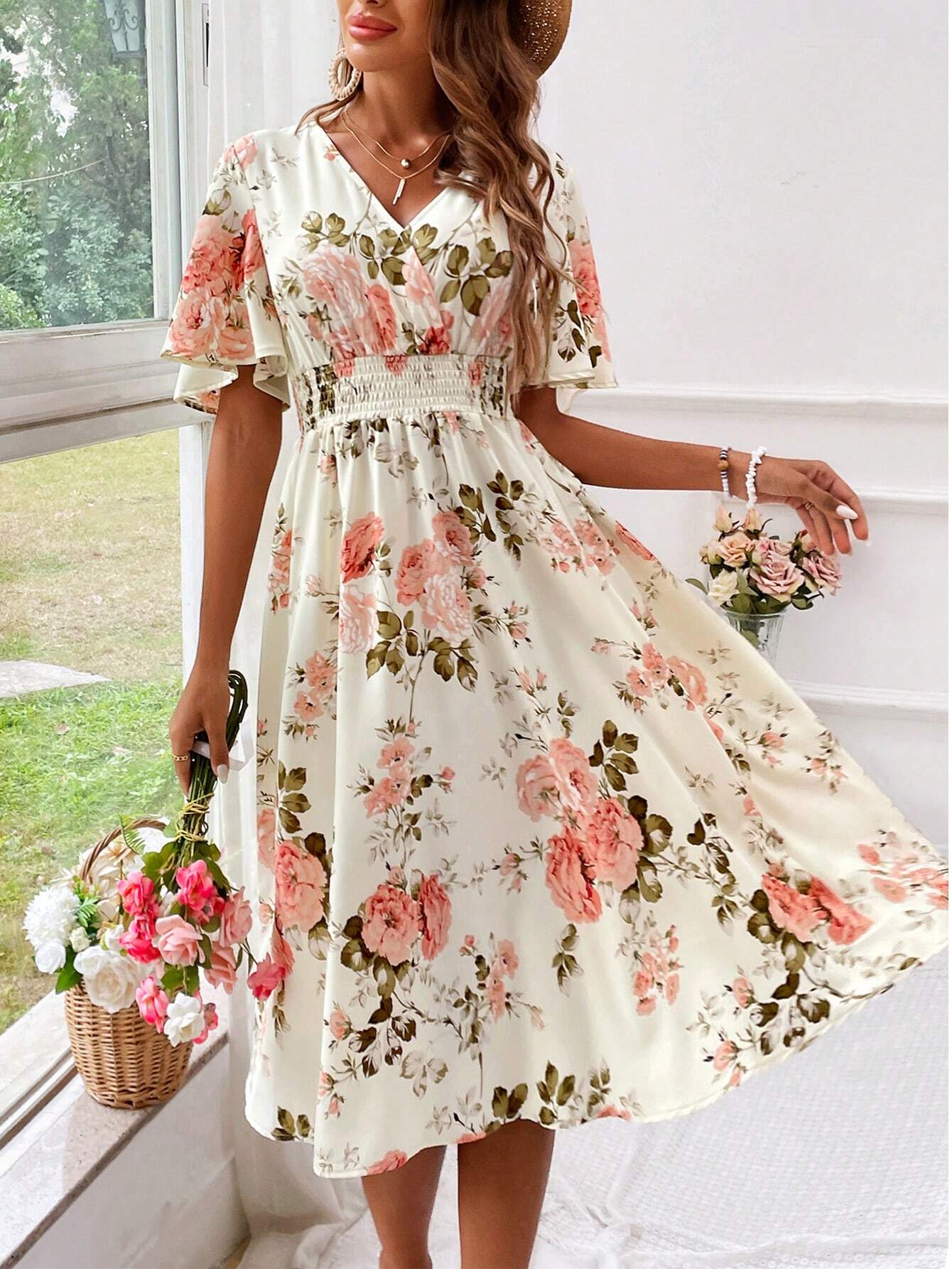 Women's Floral V-Neck Dress - VibreMode