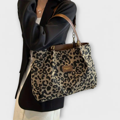 Fashionable Crossbody Handbag