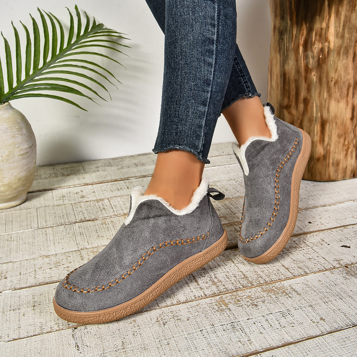 Women's Low Ankle Boots Rounded Toe Pull On Design