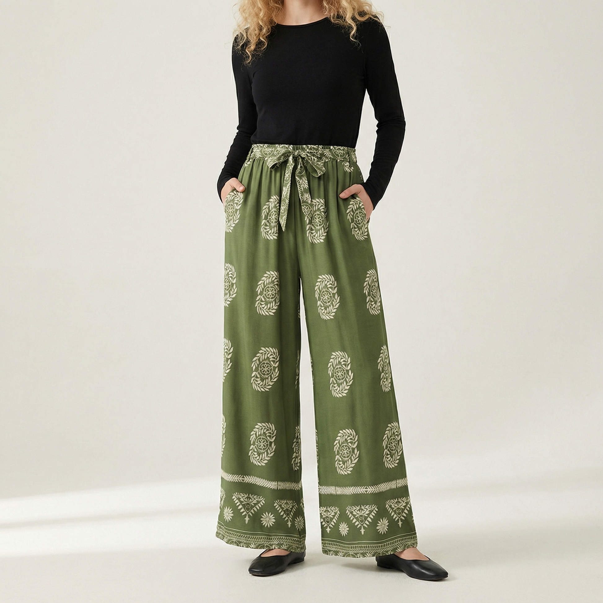 Women's Floral Wide Leg Pants - VibreMode