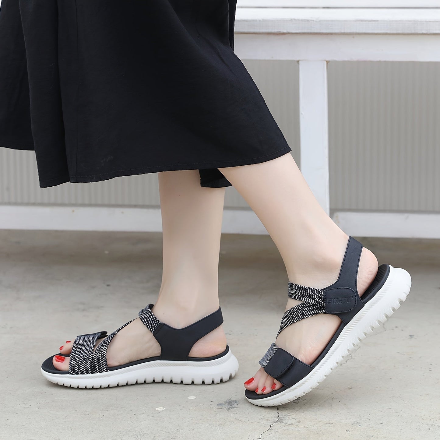 Comfortable Walking Sandals for Flat Feet Relief