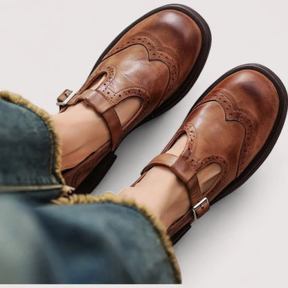 Women's Mary Jane Shoes Decorative Brogue Detailing - VibreMode