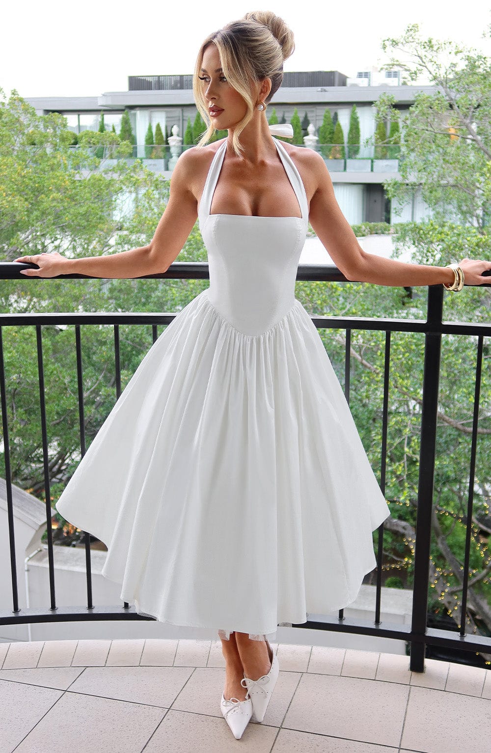 Elegant Ladies Halter Neck Midi Dress - VibreMode