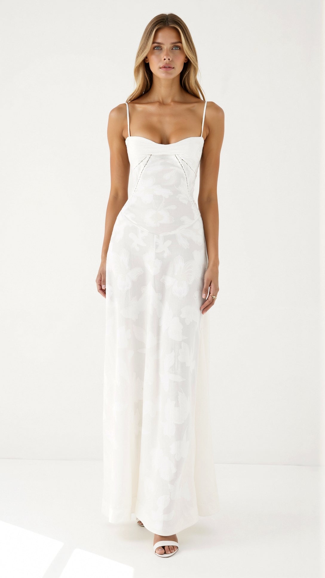 Elegant Ladies Long Maxi Wedding Dress - VibreMode