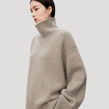 Casual Women's Lightweight Crew Neck Sweater - VibreMode