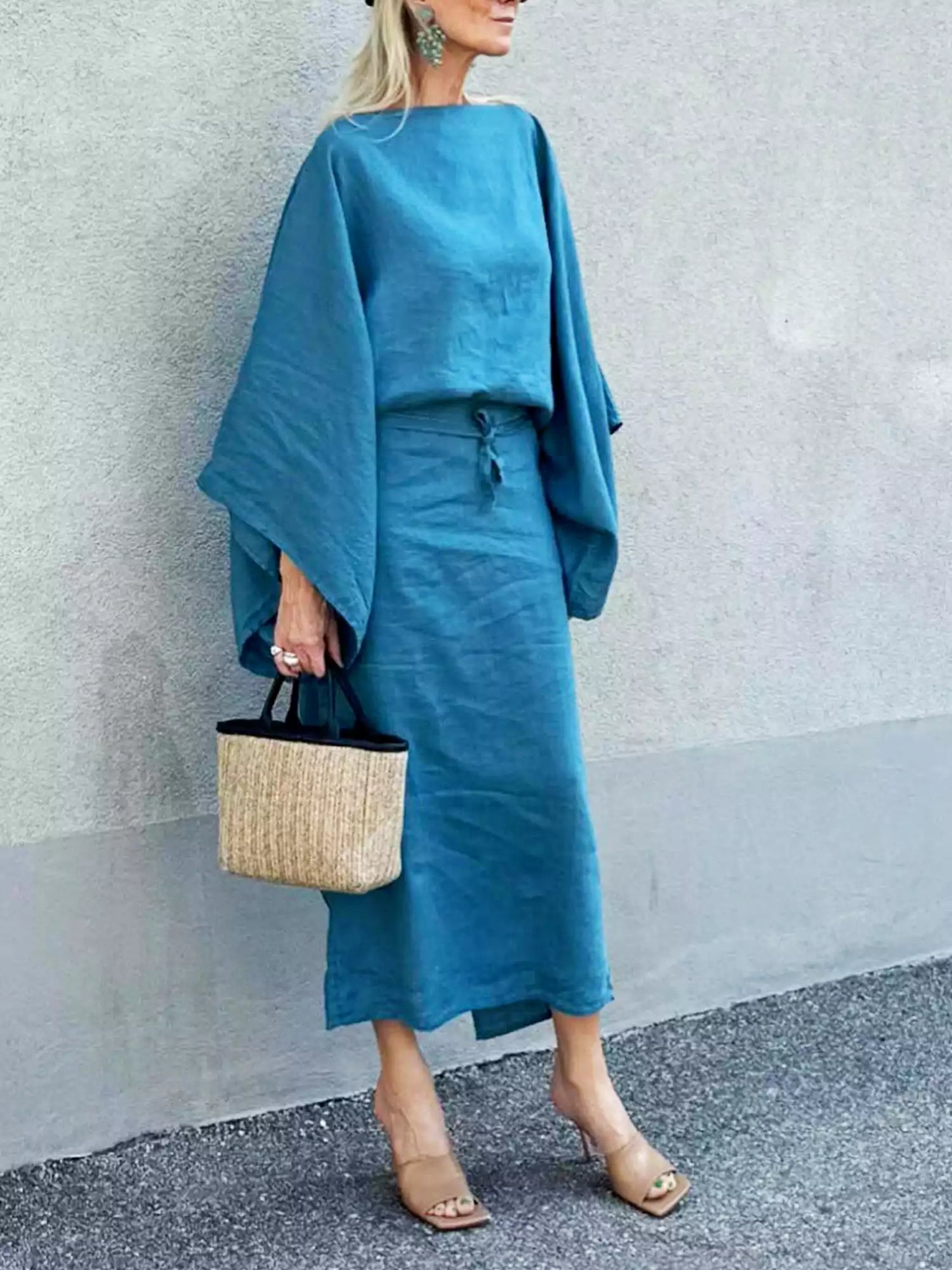 Elegant Floral Midi Kimono Dress