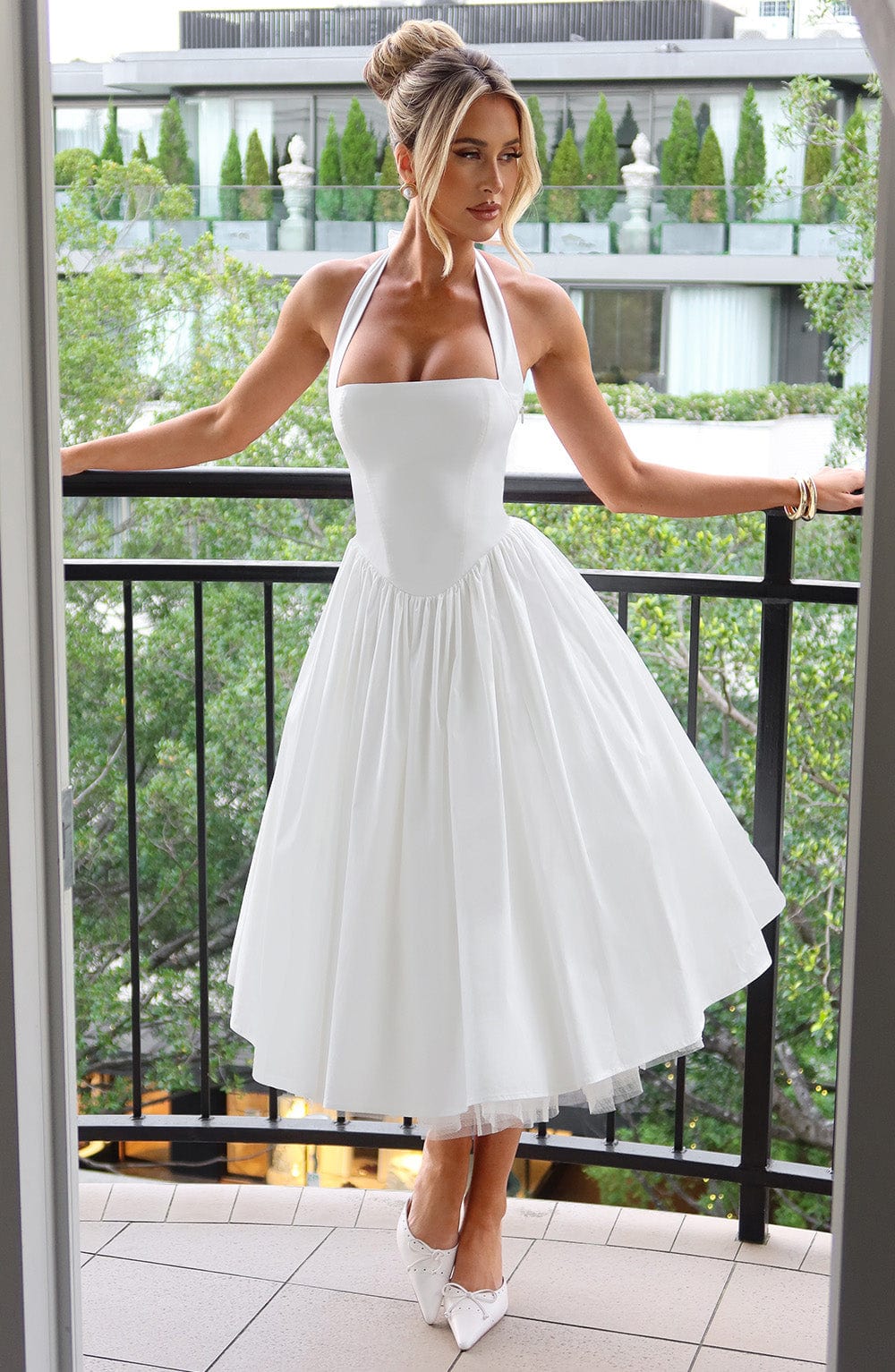 Elegant Ladies Halter Neck Midi Dress