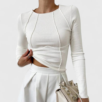 Chic Women's Tailored Fit Cropped Tee
