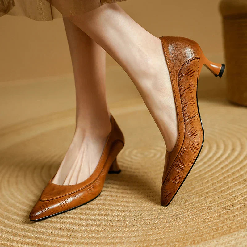 Low Heel Women's Pointed Toe Slip On Pumps - VibreMode
