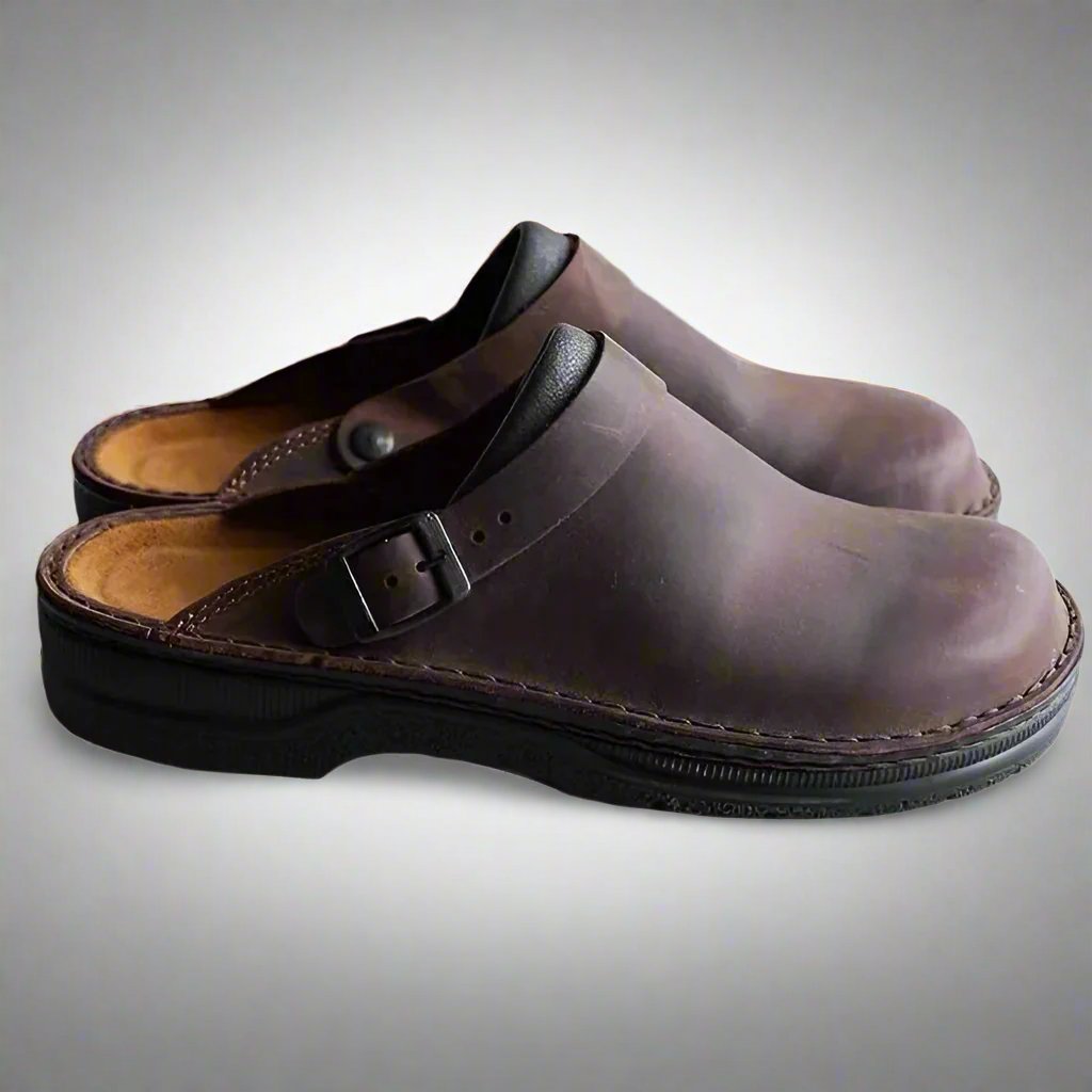 Unisex Leather Slip On Clogs