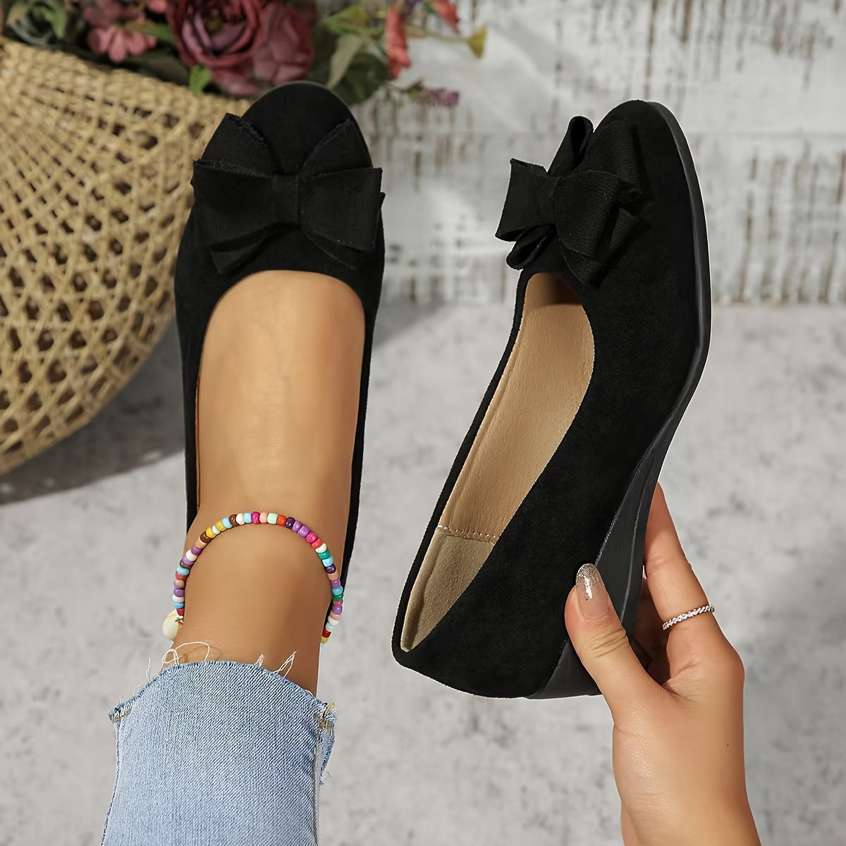 Elegant Round Toe Womens Slip On Ballet Shoes - VibreMode