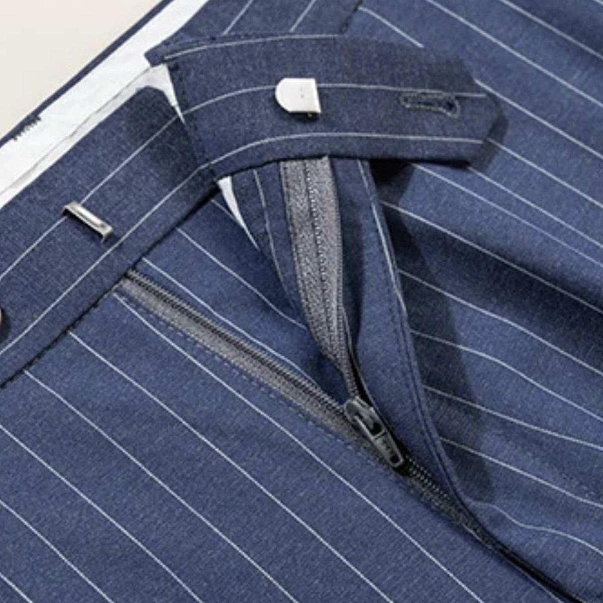 Men's Classic Pinstripe Suit Double Breasted 2 Piece