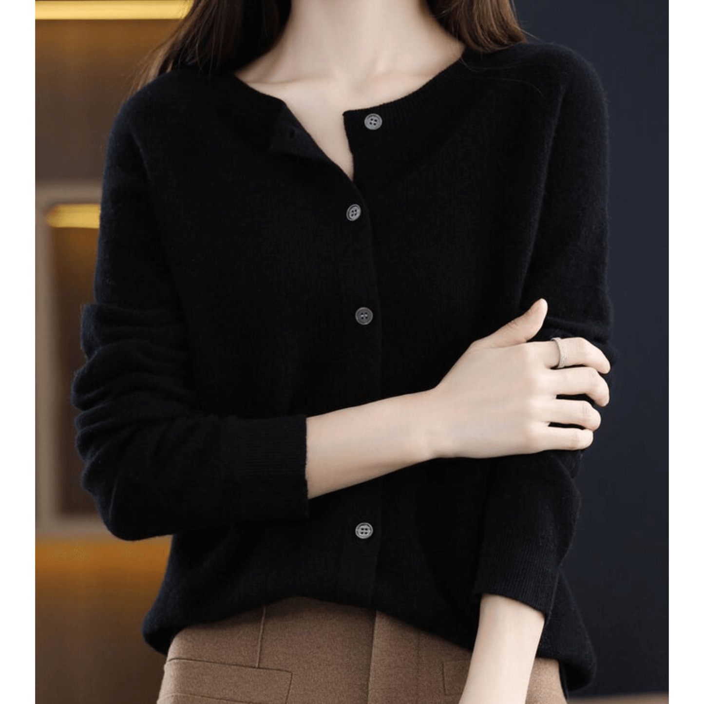 Women's V-Neck Cardigan Blend