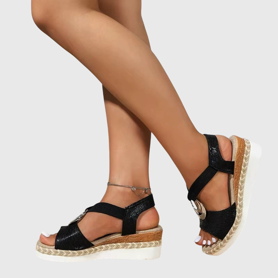 Comfortable Women's Supportive Buckle Sandals