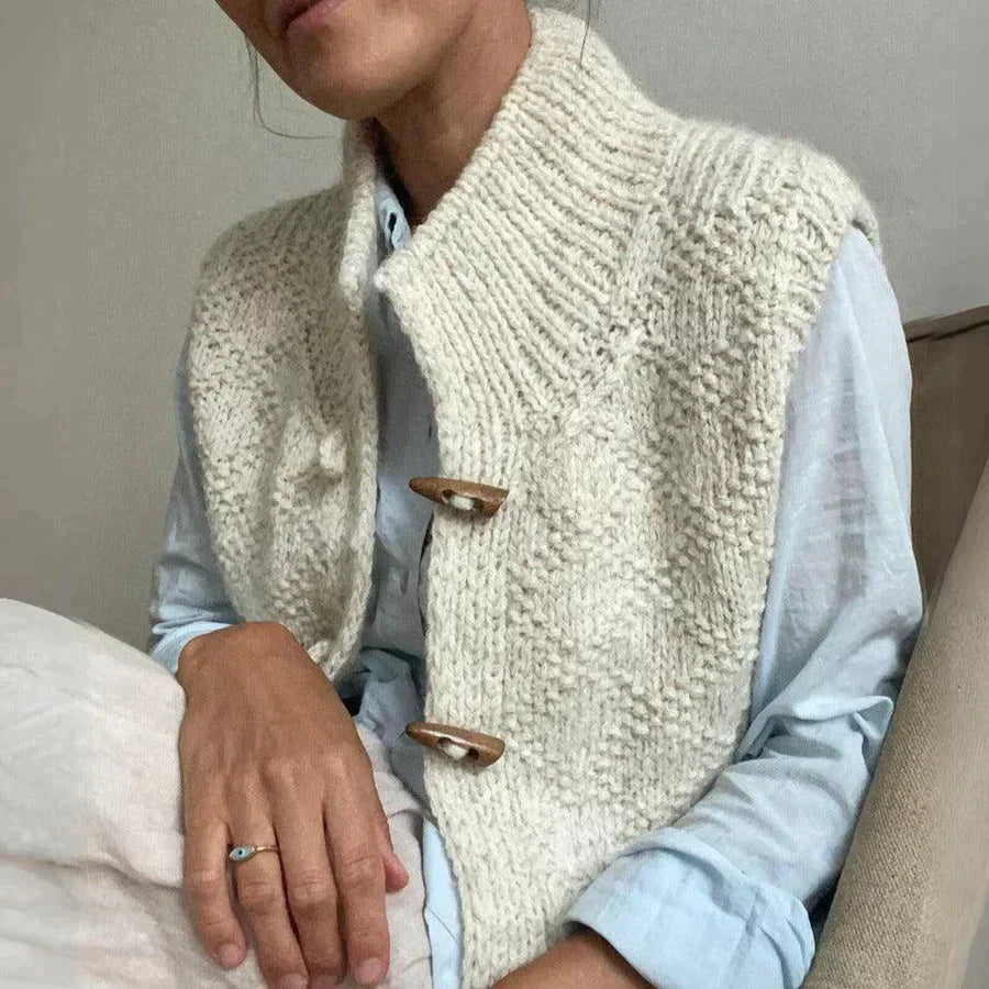 Evy Women's Wool Cardigan Button Front