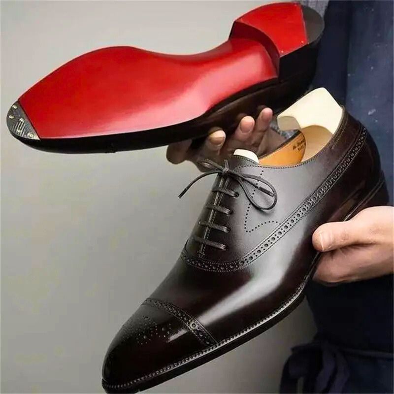 Men's Lace-Up Dress Shoes Perforated Toe