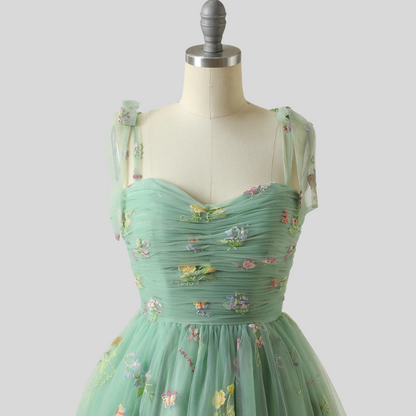 Women's Embroidered Tulle Ball Gown Evening Dress - VibreMode