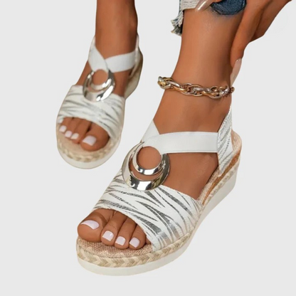 Comfortable Women's Supportive Buckle Sandals