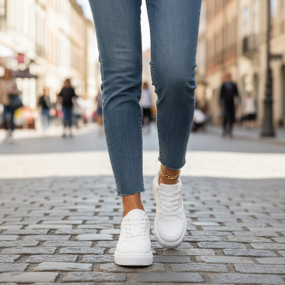 Lightweight Comfortable Women's White Athletic Shoes
