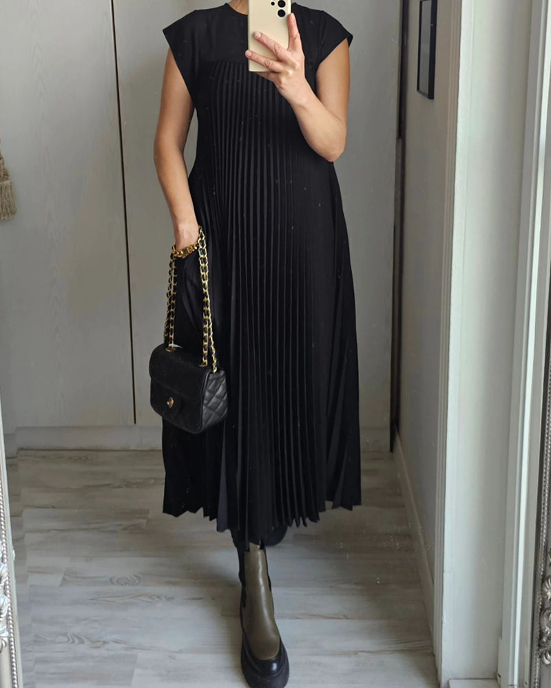 Elegant Ladies Long Pleated Evening Dress
