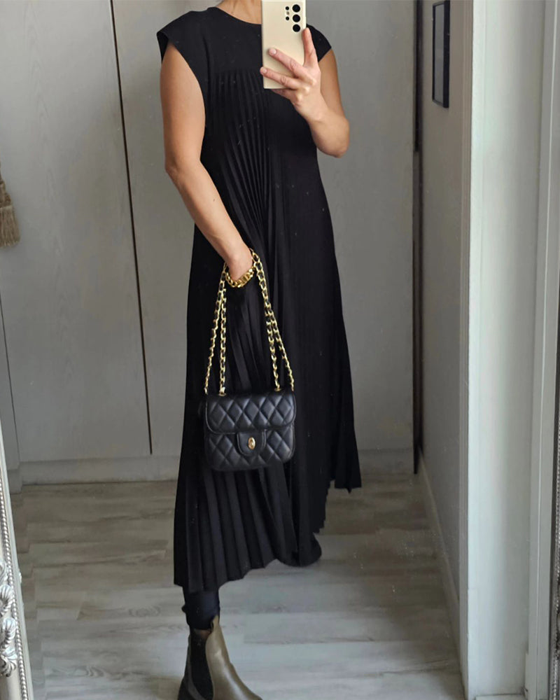 Elegant Ladies Long Pleated Evening Dress