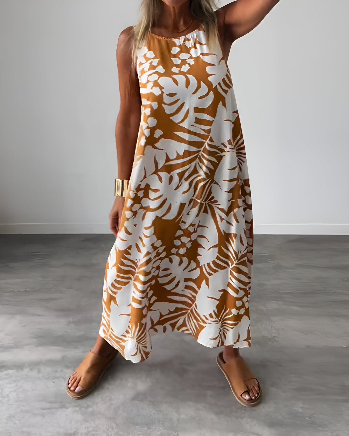 Chic Sleeveless Flowy Formal Evening Dress