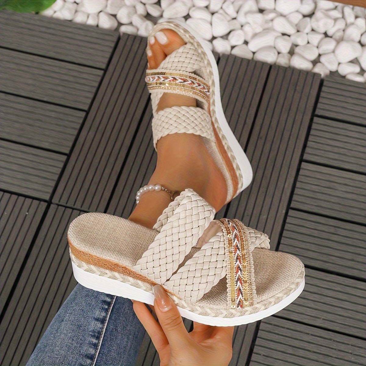 Women's Woven Slip On Sandals - VibreMode
