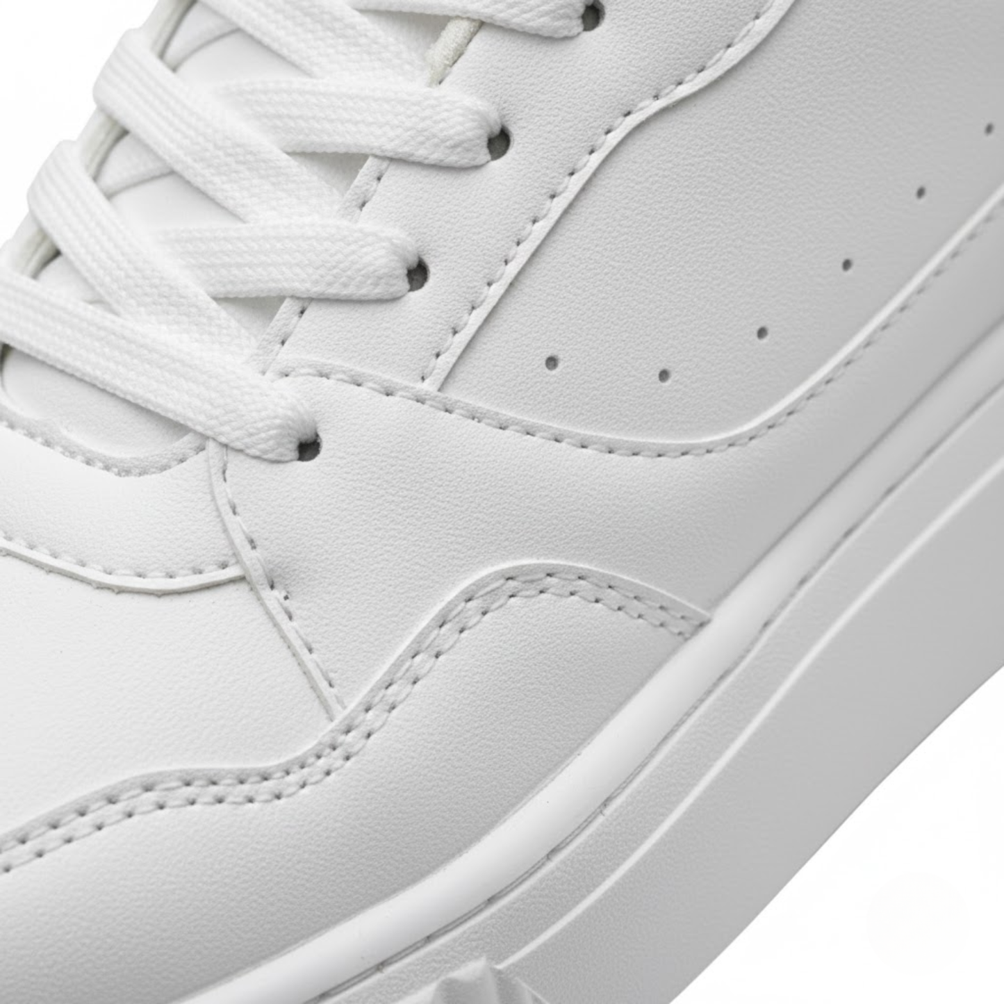 Lightweight Comfortable Women's White Athletic Shoes