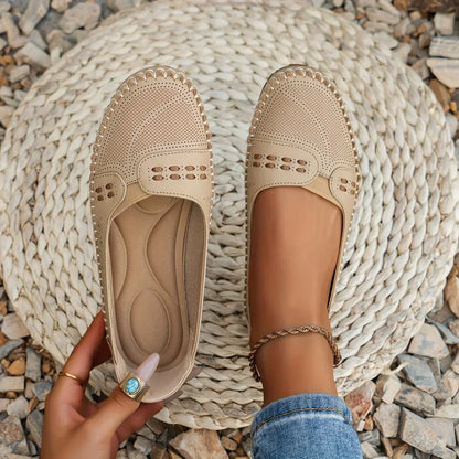 Comfortable Women's Slip On Sneakers - VibreMode