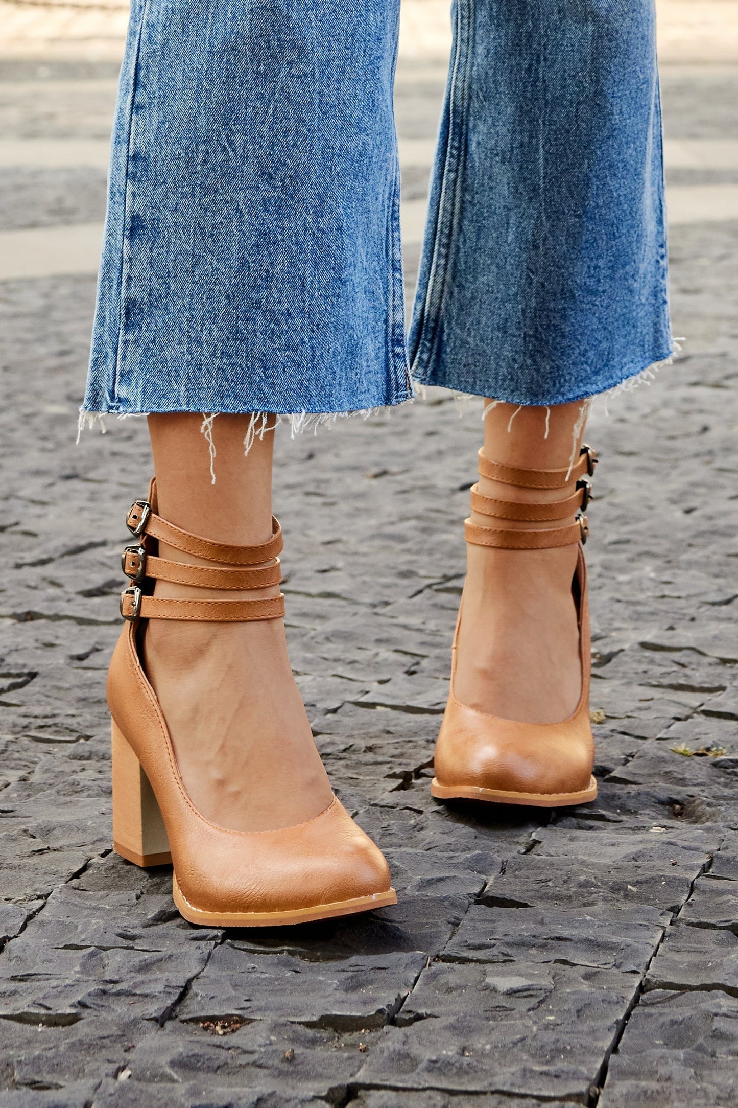 Comfortable Ankle Strap Sandals with High Heel