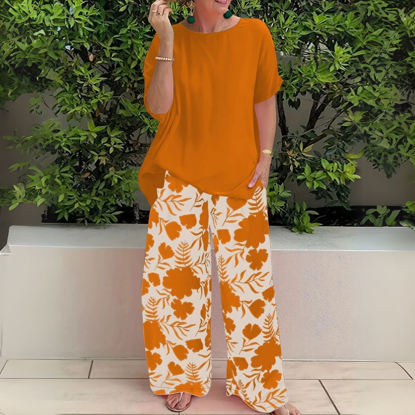 Women's Short Sleeve And Printed Bottom Set