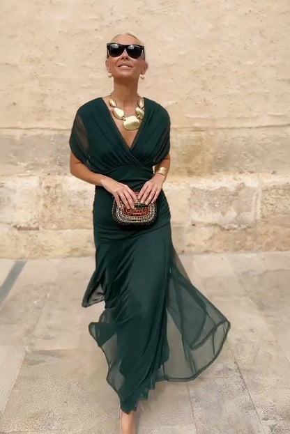 Beautiful Scoop Neck Evening Gown Maxi Dress