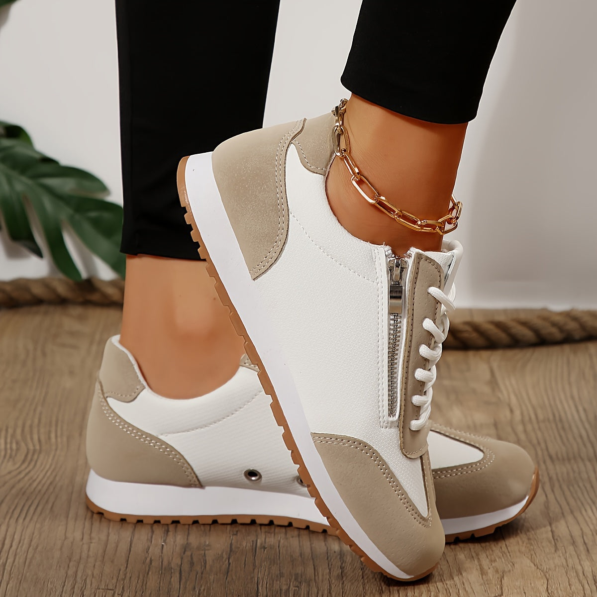 Women's Comfortable Patchwork Low Top Sneakers Casual Shoes