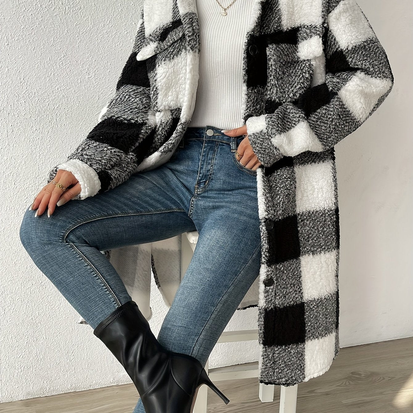 Women's Plaid Fleece Coat Button Front Pockets