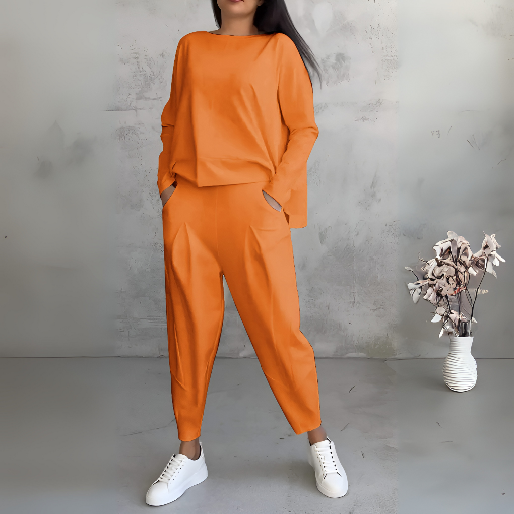 Women's Two-Piece Leisure Suit Long Sleeves Round Neck
