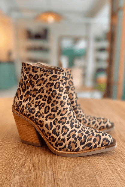 Eliana Women's Pointed Cowboy Boots - VibreMode