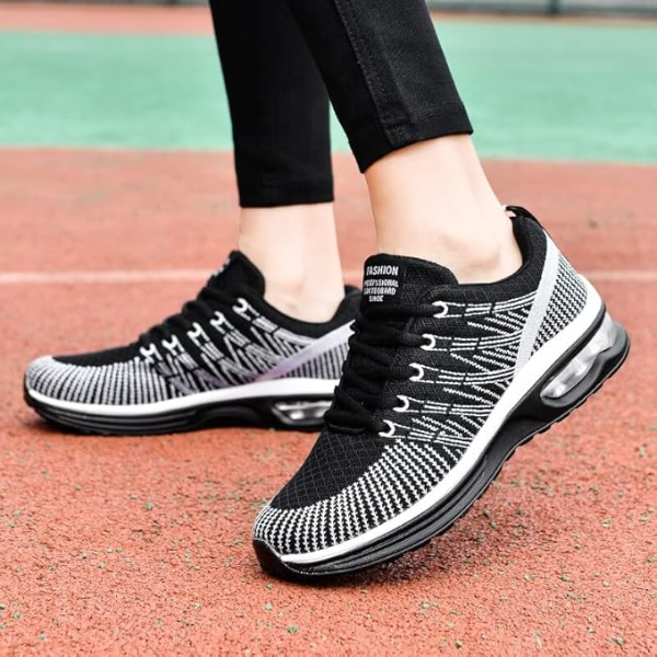 Comfortable Women's Sneakers with Arch Support and Mesh