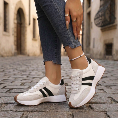 Women’s Retro Running Sneakers Lace Up Casual Sport Shoes