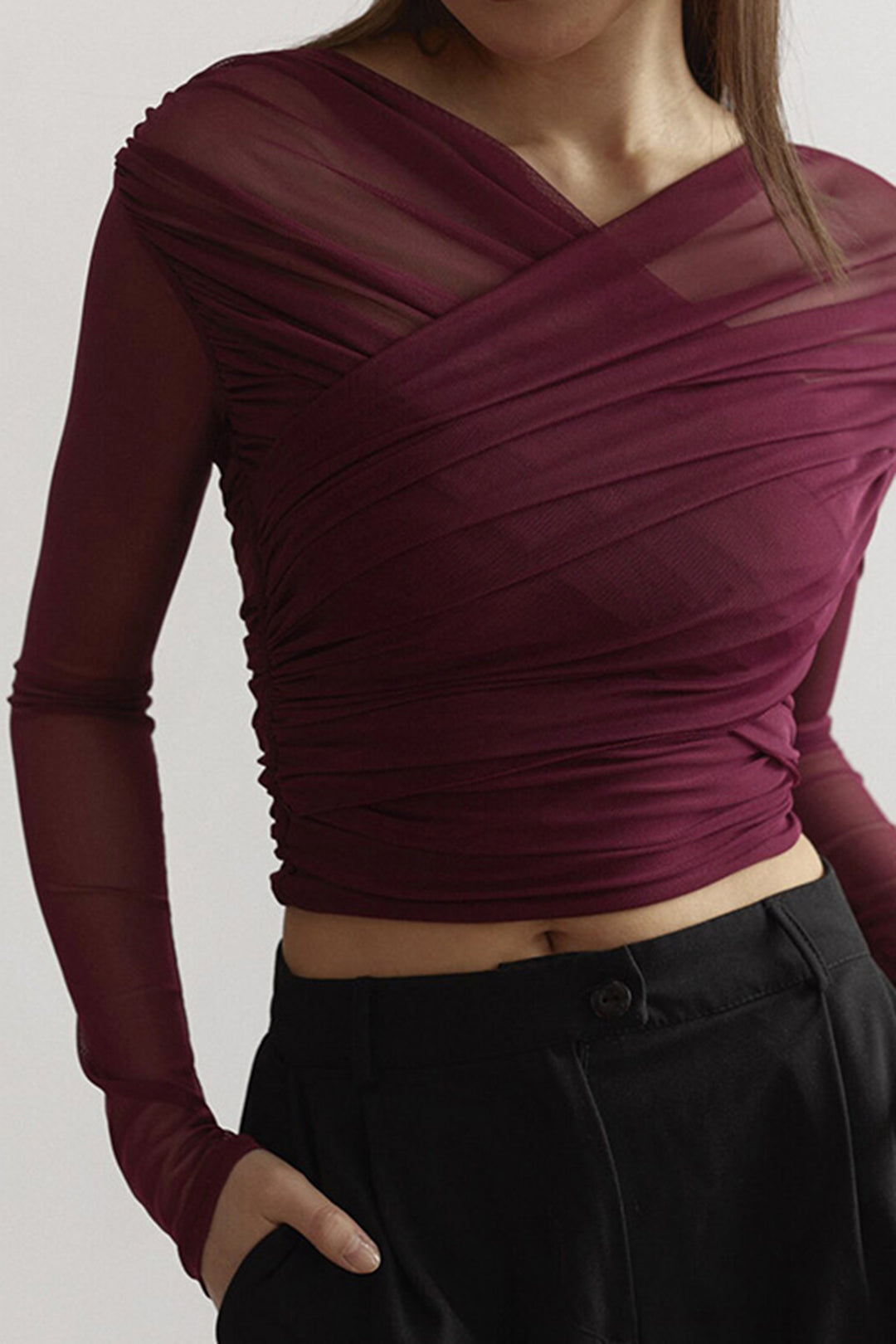 Chic Ladies Lightweight Summer Blouse - VibreMode