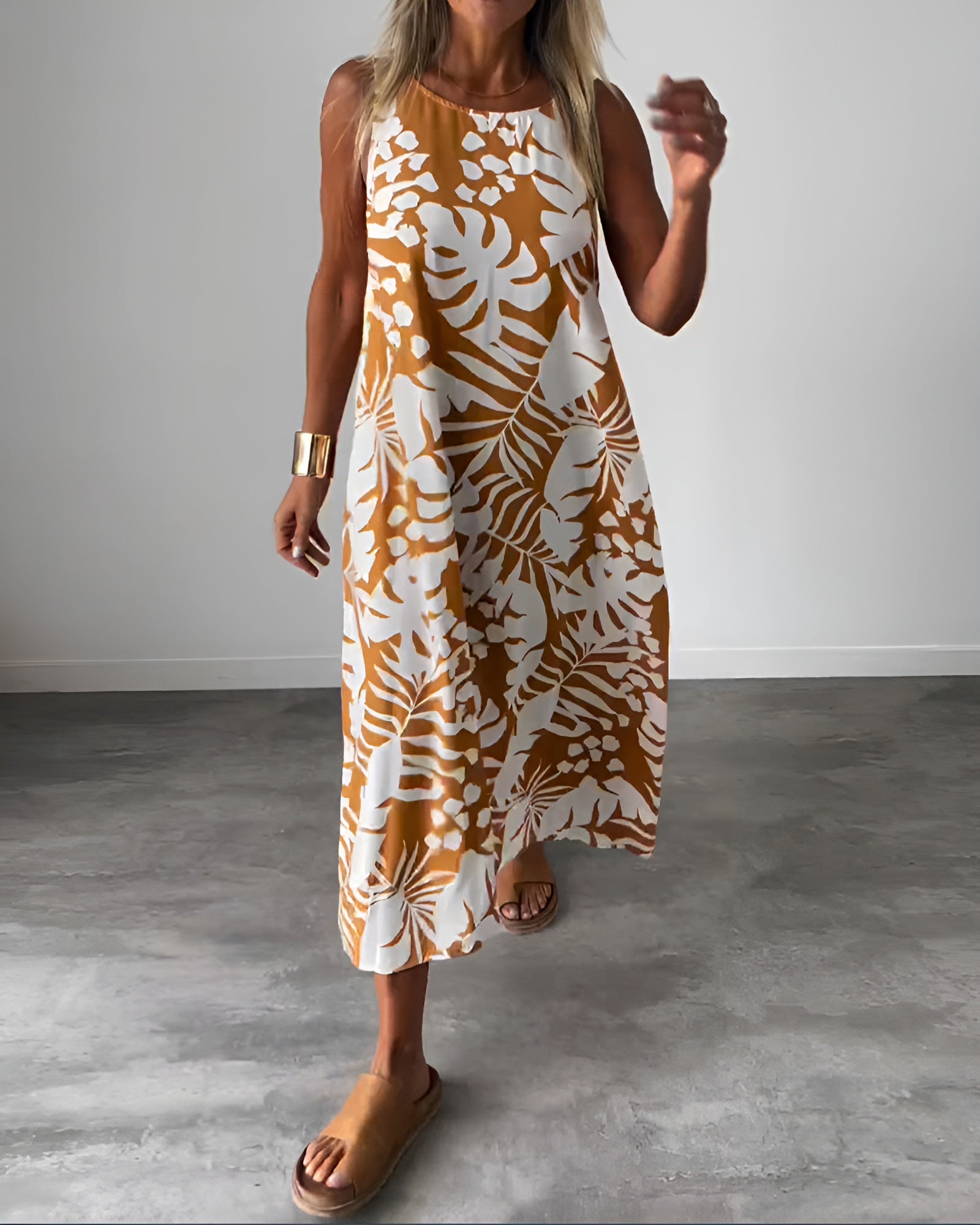 Chic Sleeveless Flowy Formal Evening Dress - VibreMode